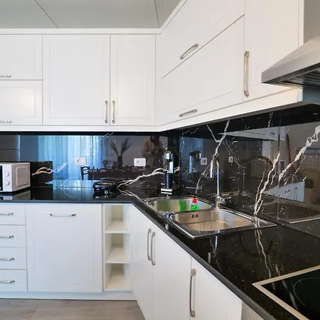 Coastal Dwell Saranda
