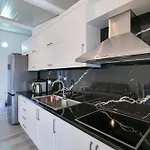Coastal Dwell * Saranda