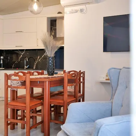 Coastal Dwell * Saranda
