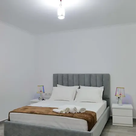 Coastal Dwell Apartment *